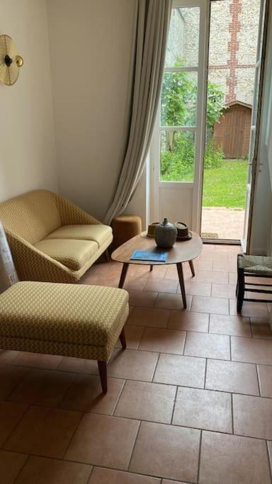 Loft/Jardin Et Parking : Le Petit Clos Bourdet Honfleur Exterior photo